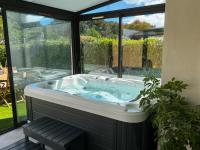 Sukha Spa - Suite avec Jacuzzi privatif - Proche Valras-Plage - B&B Vendres