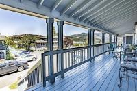 Downtown Condo 2 sept living areas Free parking - Chambres d'hôtes Hood River