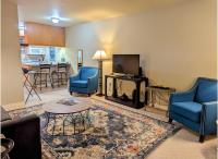 Downtown Condo 2 sept living areas Free parking - Chambres d'hôtes Hood River