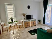 SunSet Studio by Cosmopolis - B&B Ştefăneştii de Sus