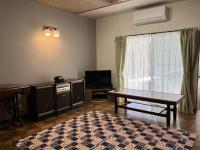Sakura House - Entire House Near Tanabe Station & Beach - Chambres d'hôtes Tanabe