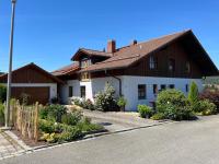 Ferienwohnung Sonnenblick - B&B Grafenwiesen