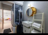 Sunshine moradia for 16 persons - B&B Tomar