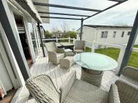 Poppy Meadow Large Hot tub Lodge - B&B South Cerney