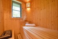 Ferienhaus Svantevit 31 Feriendorf Klein Stresow Rügen by ruyastay - B&B Putbus