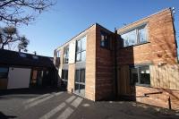 Stylish Loft in Stockport - Free Parking - 10 min to Manchester - Flat 1 - Chambres d'hôtes Stockport