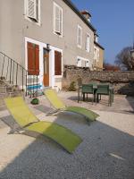 Maison de village rénovée - B&B Joux-la-Ville