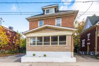 3 BD Suite Walk to Downtown Bonus Room for Work or Kids - B&B Kitchener