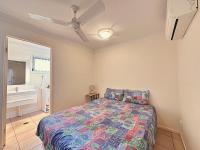 11 37 St Francis Dr Neat 1BR AC Parking - B&B Moranbah
