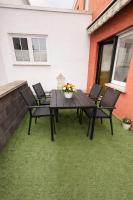 Apartment 61 - Ideal für Geschäfts- & Urlaubsreisen 90 m2 - Chambres d'hôtes Kenn