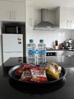 Solo, Couples, Groups for 1-10 persons - B&B Auckland