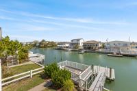 Channel-Front 4BR Home • Private Dock Fishing • Cherry Grove • TipSEA Turtle - Chambres d’hôtes Myrtle Beach