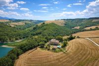 SCAPPO IN UMBRIA, casale al lago - B&B Corbara