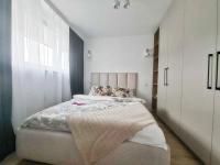 Apartamenty Andrzejczyk - Świętojańska nad Rossmannem - B&B Gdynia