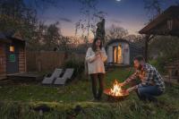 Emlyn's Coppice - Luxury Woodland Glamping - Chambres d’hôtes Holywell