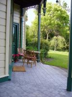 Deluxe Queen Room with Garden View