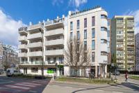 Duży Apartament w Centrum Krakowa z 4 Sypialniami Balkonem i Parkingiem by Noclegi Renters - Chambres d'hôtes Cracovie