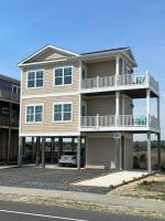 Tailwinds and Tides Second Row Stunning Ocean and Marsh Views - Chambres d'hôtes Holden Beach