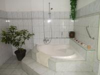 Jakuzzis,Szaunás,Kerkavendégház-Őrség-Csesztreg-Kerkaujfalu - B&B Csesztreg