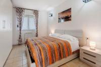 Apartamento de 1 dormitorio con balcón
