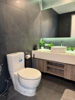 Luxury 2 bed room 2 bathroom near QSNCC 400m MRT - B&B Bangkok