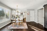 Golden Haven Stylish 5BR Modern Home 4 Baths - B&B Omaha