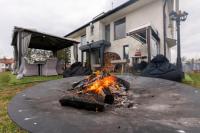 Vila sa dvoristem i rostiljem-Zlatibor - Ferienwohnung Željine