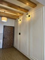 Rustic Brown By Red Hook - B&B Jaipur