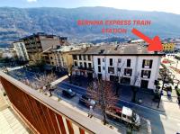 PASSENGERS STOP - ONE MINUTE TRAINS STATIONS - Tirano center - Ferienwohnung Tirano