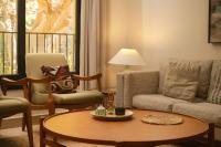 The Walnut Luxury Stay l nesty hospitality - B&B Cairo