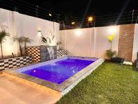 house with pool, grill, bar and garden - B&B Ica