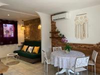 Maison avec jardin et parking privé à 300m du centre ville de porto -vecchio - Chambres d'hôtes Porto-Vecchio