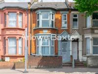 East LDN Guest Rooms and Amenities - B&B London