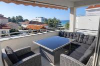 Spacious 3 Bedroom Apartment 50m from Sea 2 Bathrooms Terrace Near Beach - B&B Privlaka