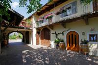 Fischerhof Agriturismo - Bed and Breakfast Cornaiano