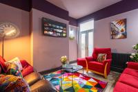Hull Largest 5 Bedroom Hope home 2BR 8 Beds Garden, Games & Parking - B&B Kingston upon Hull
