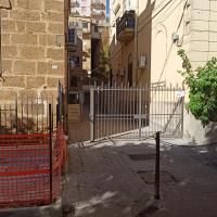 Doppelzimmer mit Gemeinschaftsbad und Balkon