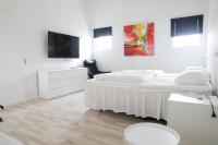 Unique, newly renovated home on Strandvejen close to the sea - Chambres d'hôtes Brovst