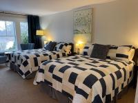 Habitación con 2 camas grandes