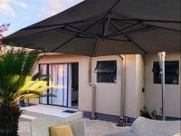 Lady Daisy Boutique Guesthouse - B&B Rustenburg