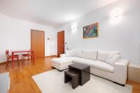Bosco Verticale Two-Bedroom Apartment - Chambres d'hôtes Milan