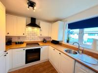 Filton's 2 bedroom Flat with Parking next to Filton College - Ferienwohnung Bristol