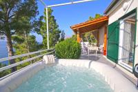 Brela Beach house - B&B