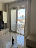 Jico Travel - Joni Apartment - B&B Vlore