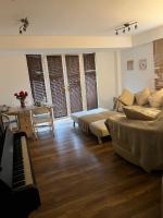 Comfy Spacious Home-Near Canary Wharf & O2-Free Gated Parking - Chambres d'hôtes Londres