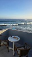 Ocean Sunrise View Studio - Chambres d'hôtes Caleta de Interián