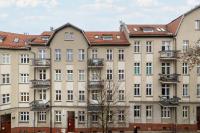 Elegant Apartment with a Work Space Close to the City Center by Noclegi Renters - B&B Katowice