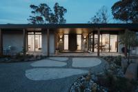 Mount Eliza Luxury Retreat Hot Tub BBQ More - Bed and Breakfast Mount Wallace
