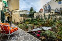 YD quiet 2BR apartment with private garden - B&B Firenze