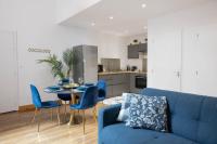 AppartUnique - Chez Helder, la Suite - 50m Thermes - Idéal Cure - Bed and Breakfast Vichy